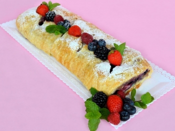 Strudel ai frutti di bosco